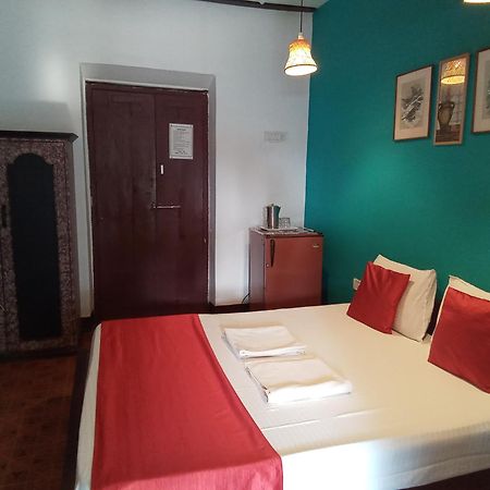 O Camarao Hotel Calangute Buitenkant foto