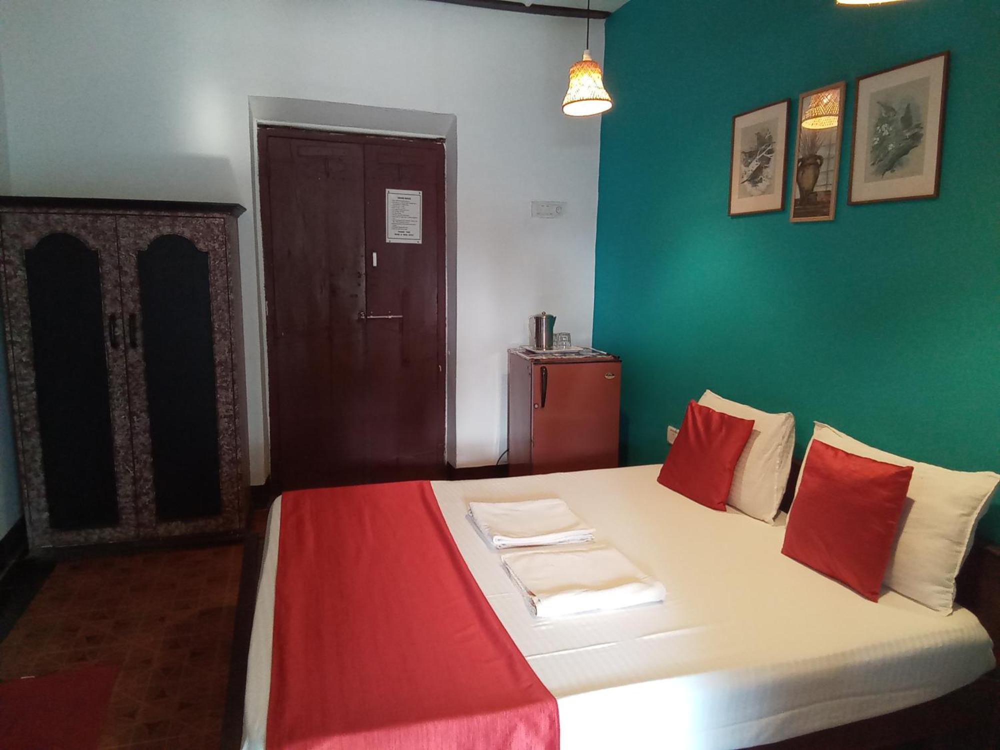 O Camarao Hotel Calangute Buitenkant foto