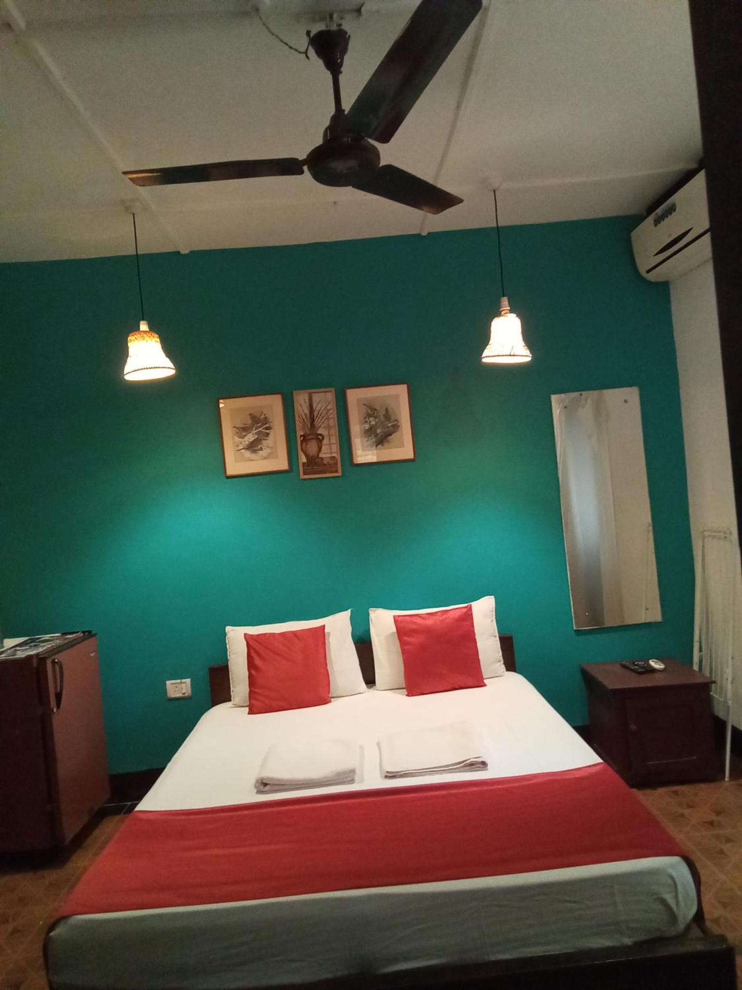 O Camarao Hotel Calangute Kamer foto