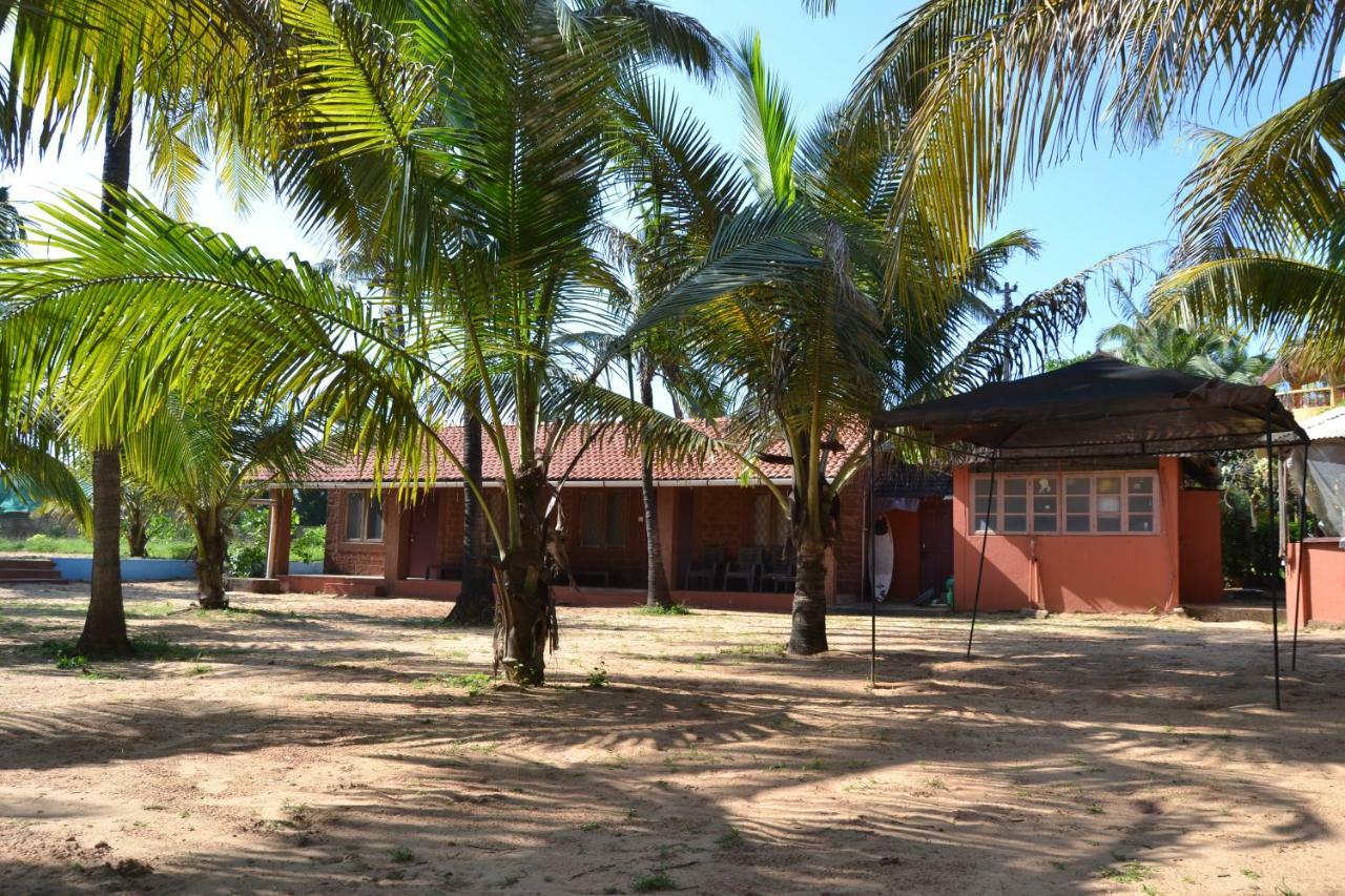 O Camarao Hotel Calangute Buitenkant foto